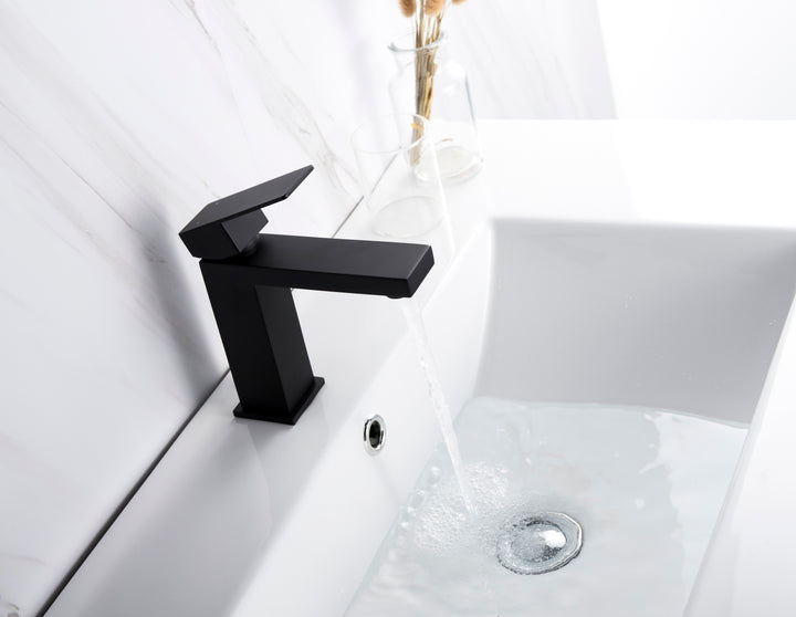 Contemporary design: matte black square basin faucet for a chic bathroom